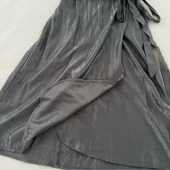 Velvet by Graham & Spencer Anthropologie Calina Metallic Silver Wrap Dress, Sz S - Picture 5 of 12